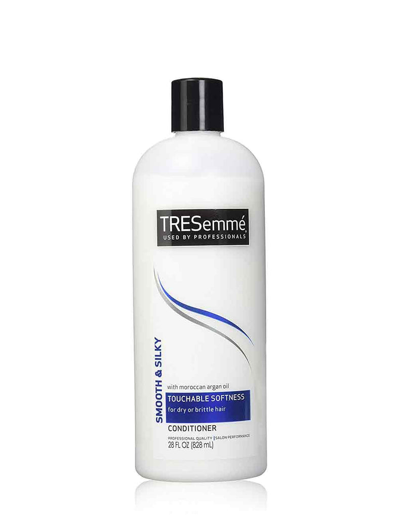 Tresemme Touchable Softness Conditioner Smooth & Silky (828Ml)